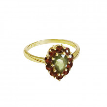 Gold ring with garnet and moldavite