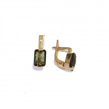Gold earrings with moldavite